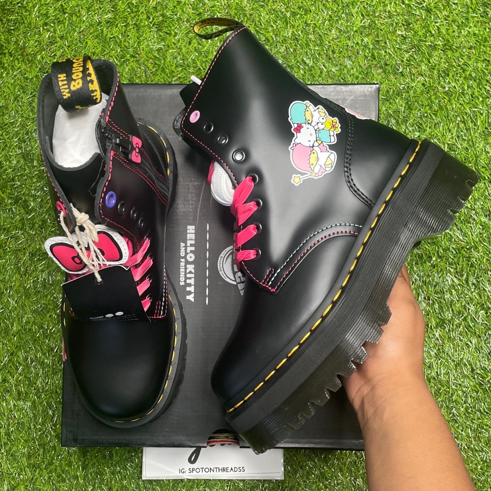 Dr. Martens Jadon Hello Kitty And Friends Leather Pla… Gem